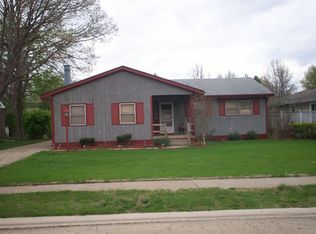 2219 Blackhawk Rd, Springfield, IL 62702