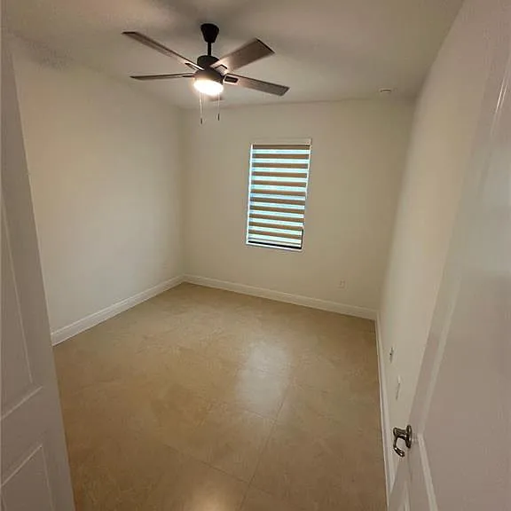 2167 Della Dr — Photo 14