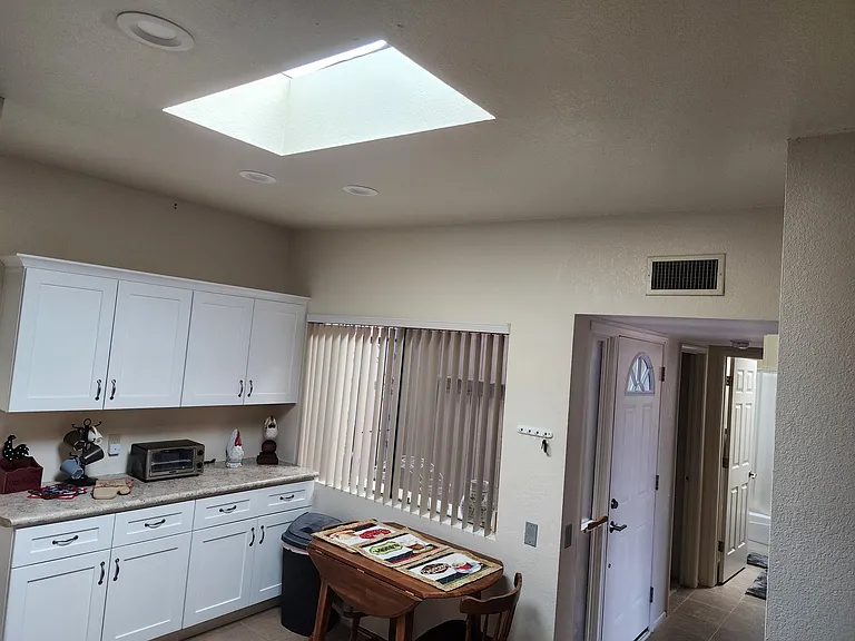 1525 W Via Del Jarrito — Photo 6