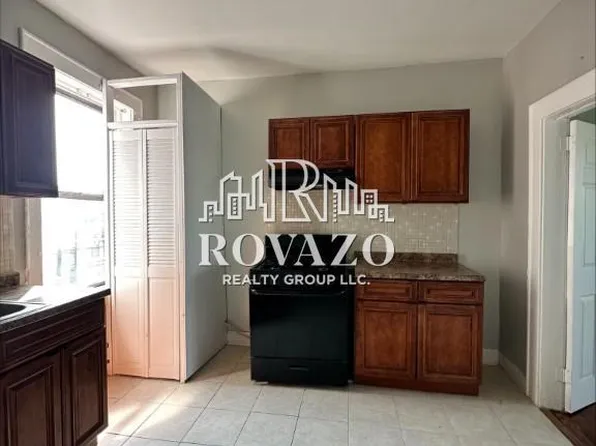 103 4th Ave APT 302, Newark, NJ 07104