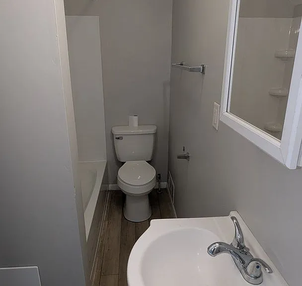 1447 Shriver Ave NE — Photo 20