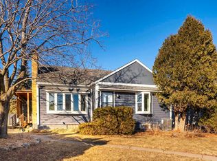 4613 Oneida St, Duluth, MN 55804