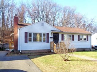 410 Summit St, Manchester, CT 06042