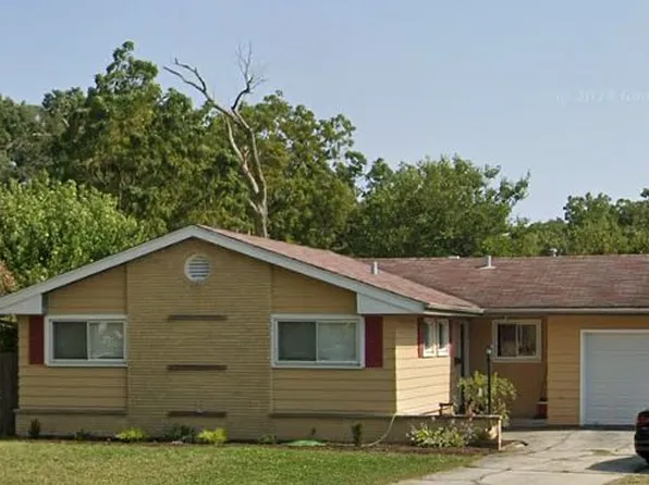 2625 Varonen Ave, Waukegan, IL 60087