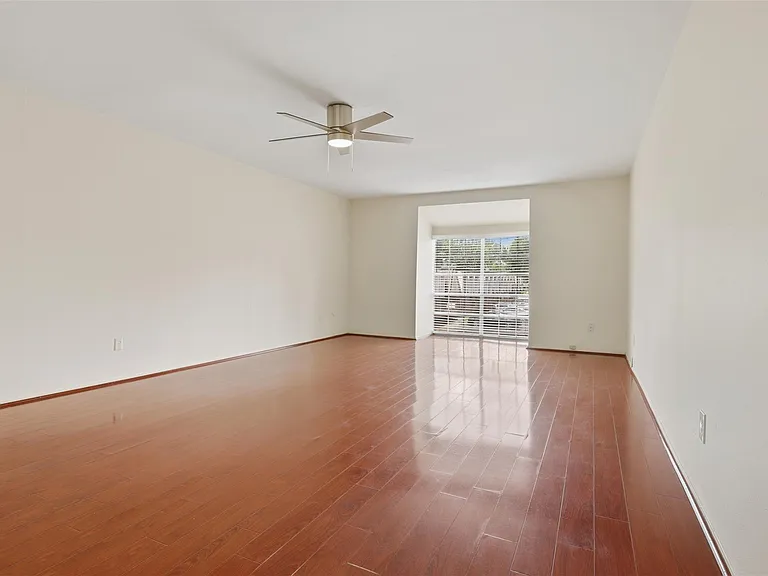 12633 Memorial Dr #170 — Photo 19