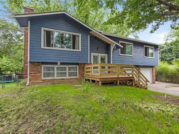3404 Richard Ct, Lawrence, KS 66049