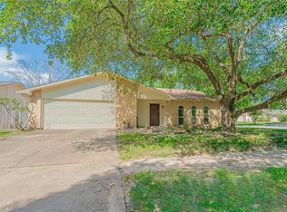 18031 Navajo Trail Dr, Spring, TX 77388