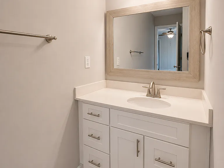 3148 Roberts Rd NW — Photo 2