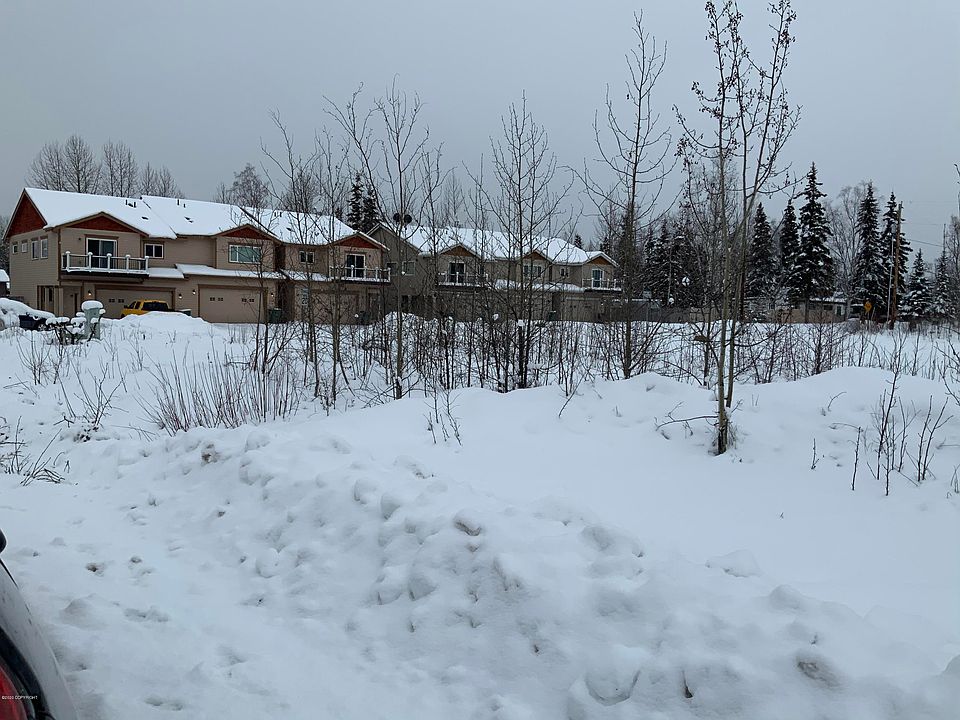 2nd image of 16527 Farm Ave