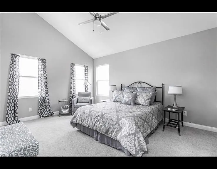 829 S Randolph St — Photo 25