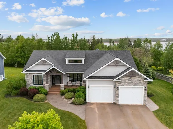 331 Sunrise Cove Dr, Cornwall, PE C0A 1H8