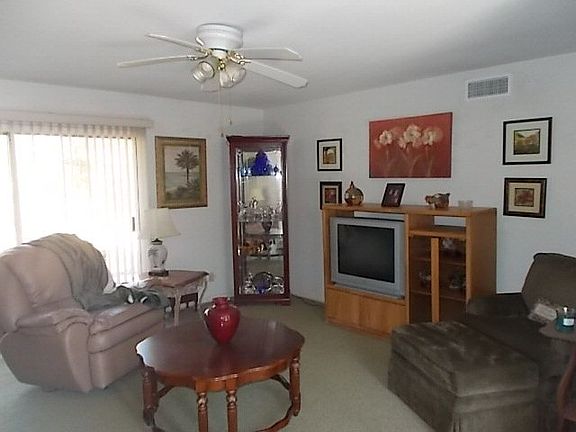 2nd image of 185 Yorktown Dr