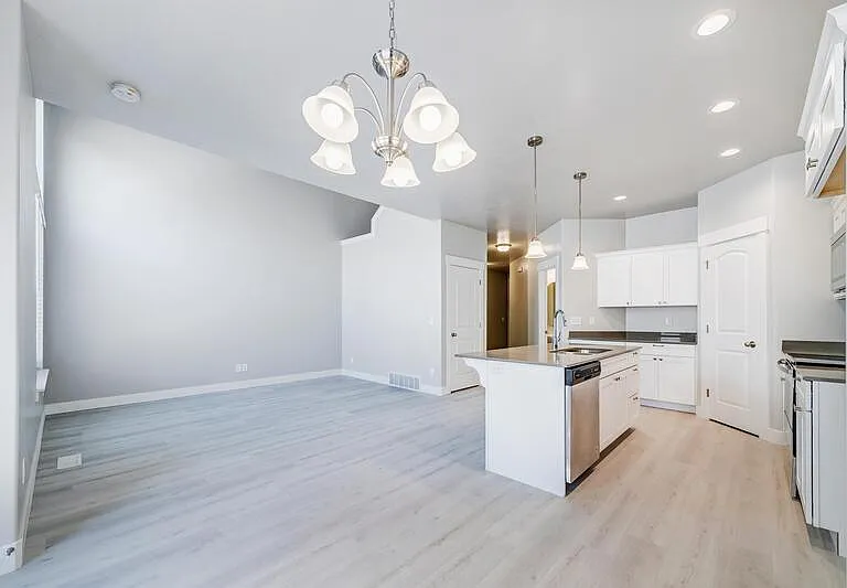 16162 S Truss Dr #BASEMENT MASTER — Photo 5
