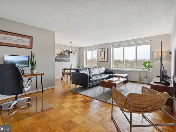 3000 Spout Run Pkwy APT A506, Arlington, VA 22201