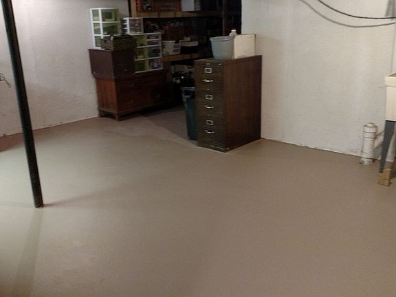 3rd image of 5834 S Ashford Way