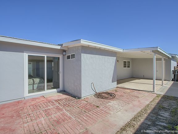 5th image of 1078 Twining Ave