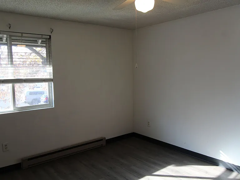 102 E Weile Ave #3 — Photo 9