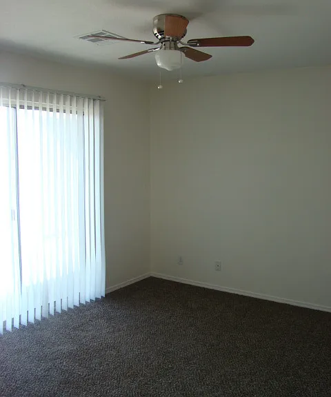 2444 Hummingbird Ln — Photo 8