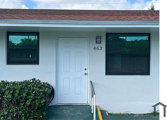 2nd image of 465 NE 139th St #463
