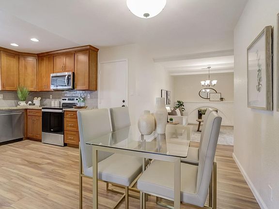 4th image of 32526 Shiela Way