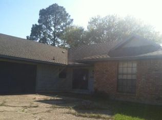 4615 Salem Dr, Baton Rouge, LA 70814