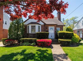 26 Linden Rd, Valley Stream, NY 11580