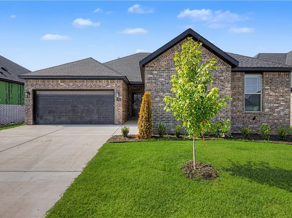 6705 Orange Ave, Bentonville, AR 72713