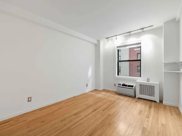 150 West 58th Street image 9 of 15