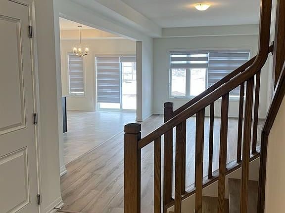 2nd image of 84 Acacia Rd
