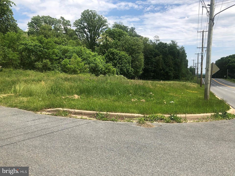 2nd image of 2245 Whiteford Rd
