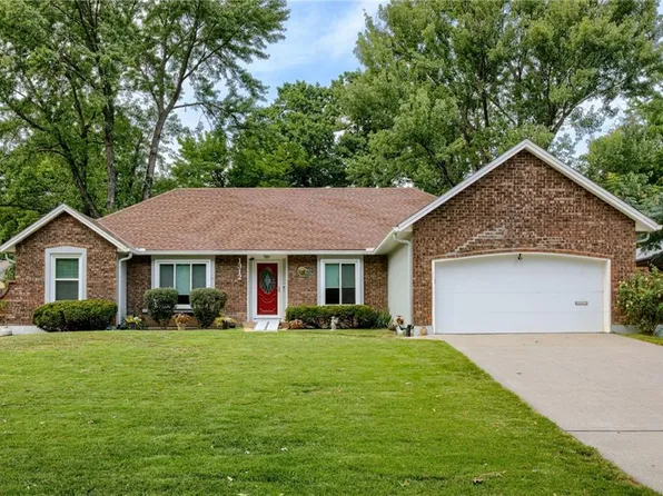 1312 E 101st Ter, Kansas City, MO 64131