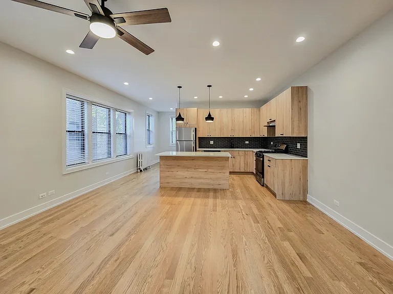 4953 N Oakley Ave #3 — Photo 17