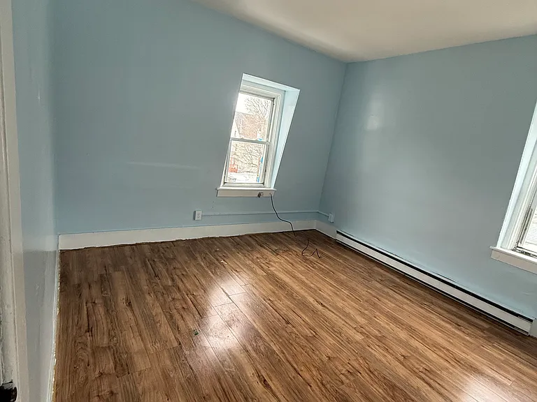 29 Ash St #3 — Photo 1
