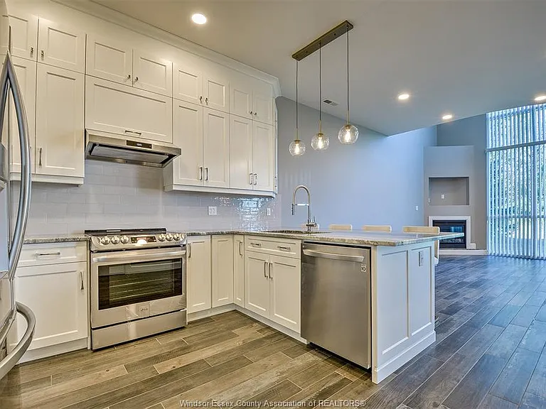 1225 Riverside Dr E #101 — Photo 6