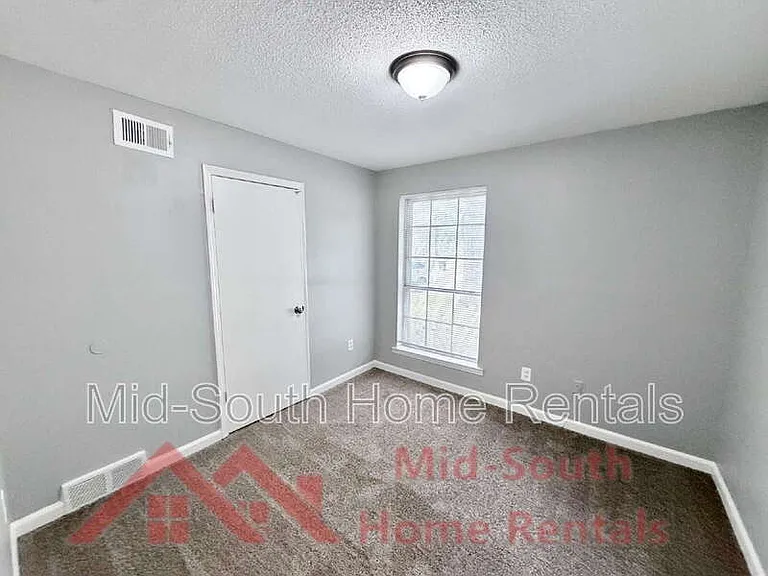 4627 Crystal Springs Dr — Photo 18