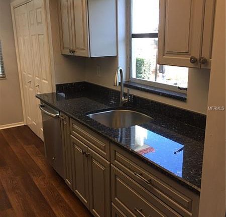 2nd image of 1009 Pearce Dr Unit 107
