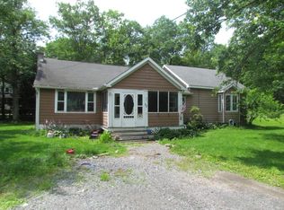 25 Glen Rd, Jefferson Township, PA 18436