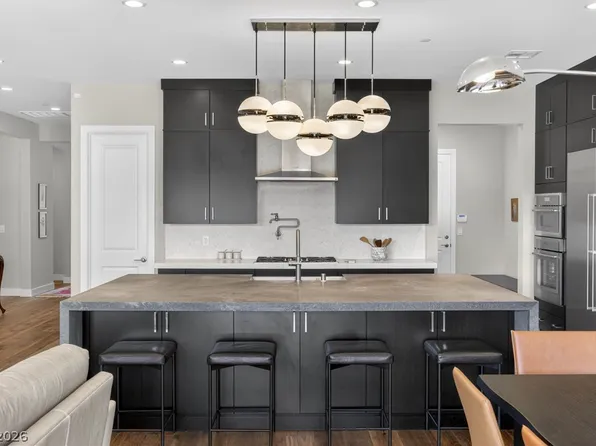 2706 Canvas Sky St, Henderson, NV 89044
