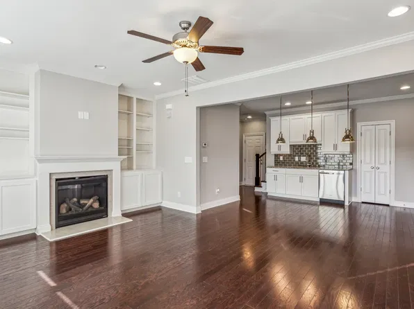 914 Westmoreland Cir NW, Atlanta, GA 30318