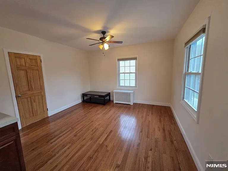 16 Sidney Ave #2 — Photo 4