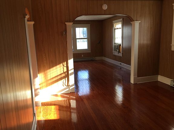 5th image of 729 Peachblossom Ave