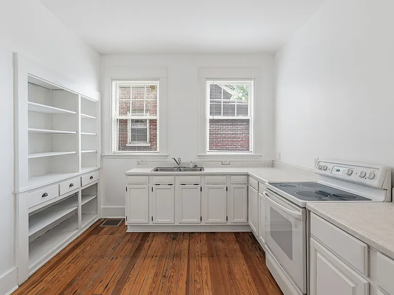 2315 Linden Ave #1 — Photo 11