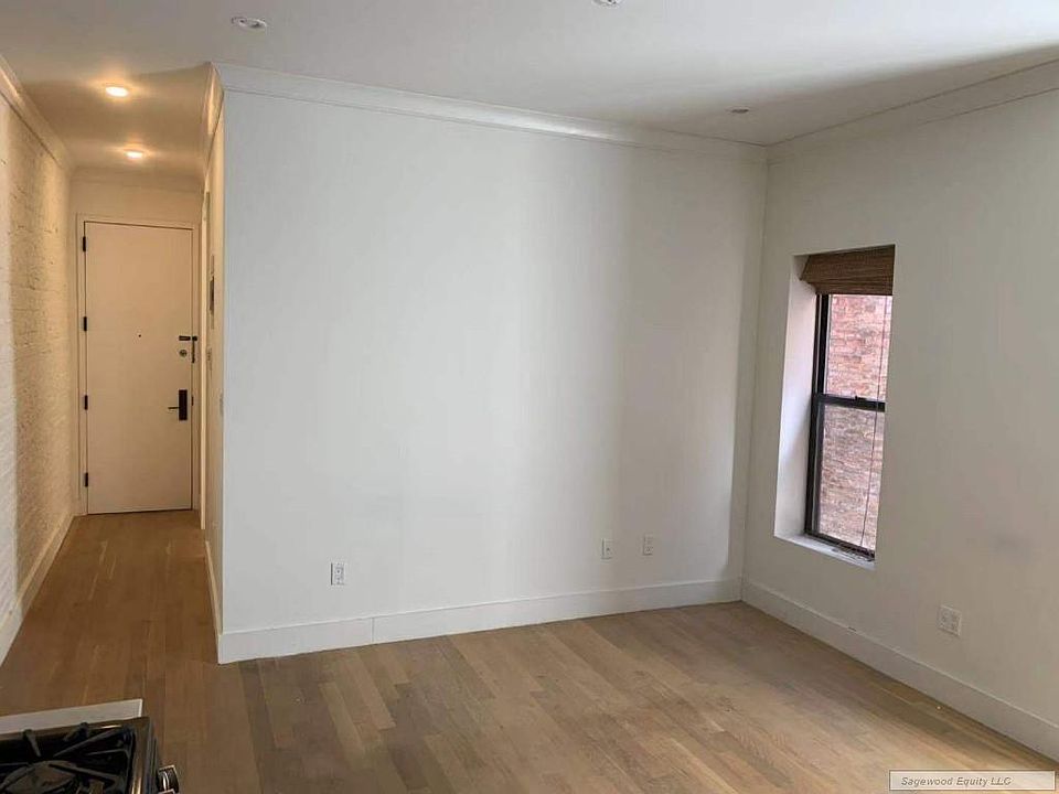 1st image of 222 W 21st St APT 4F