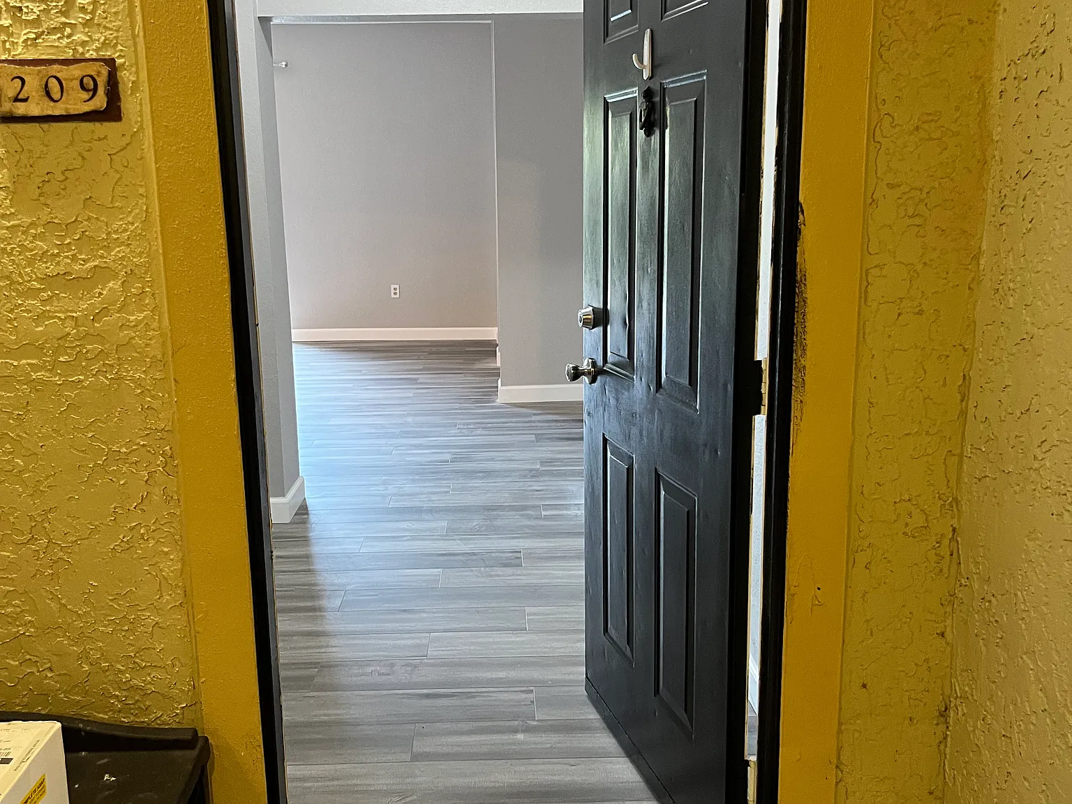 1325 Rotonda Point — Photo 3