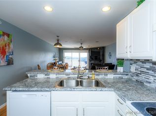 194 Park Place Ln #3G, Kaiser, MO 65047