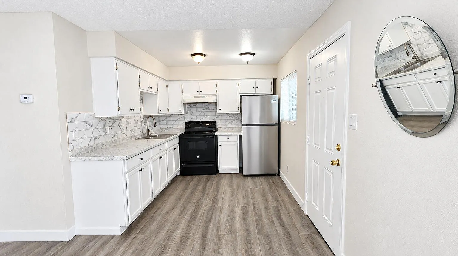 3390 Cambridge St - Unit 4 — Photo 4