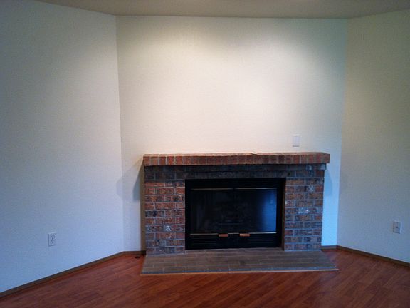 4th image of 5401 Thornbury Dr SE