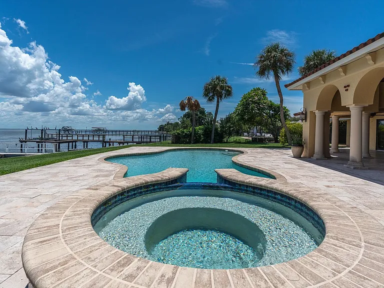 5810 Bahama Shores Dr S — Photo 57