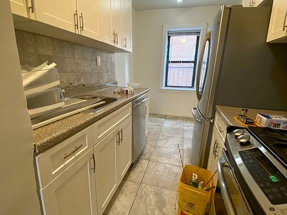 3rd image of 4 Barker Ave Floor 2G-2