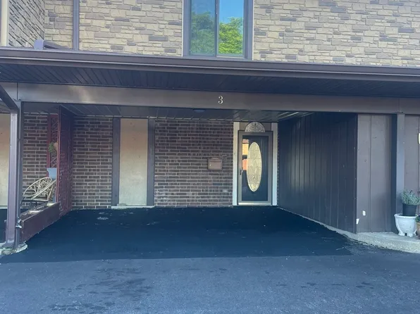 3 Cour Michele, Palos Hills, IL 60465